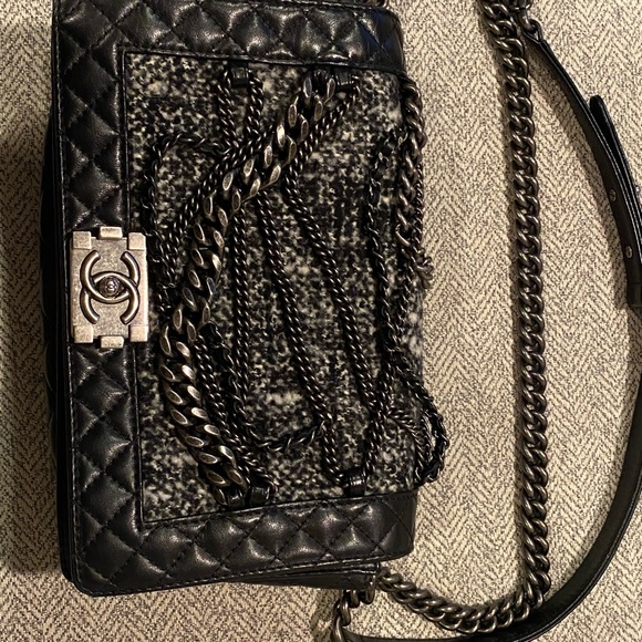 Chanel Enchanted Tweed Boy Bag - Picture 2 of 7